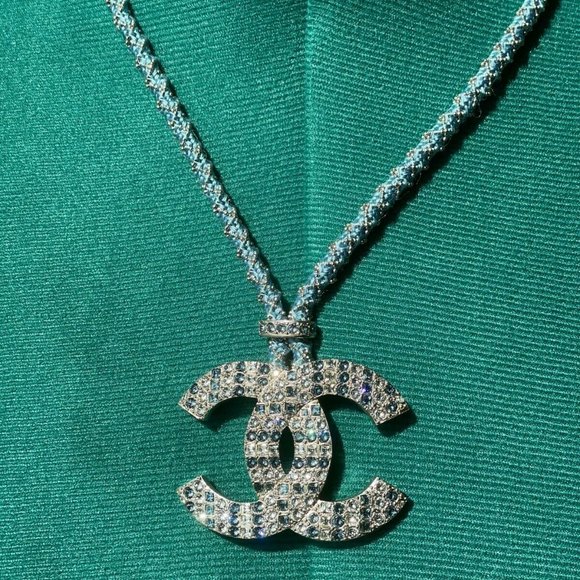 Chanel Clover Round Logo Plate Necklace Green